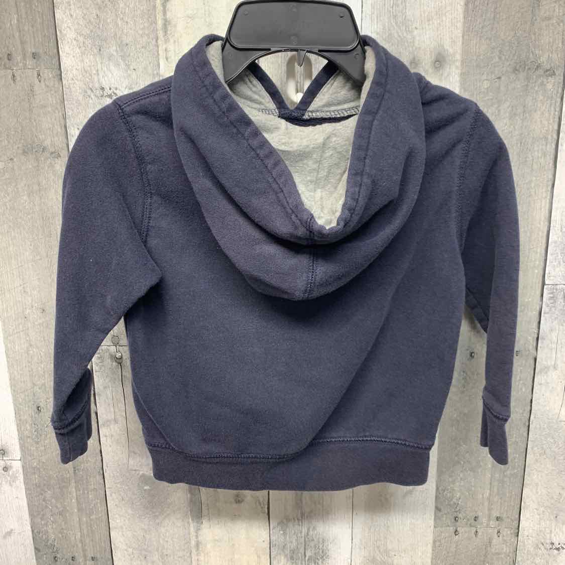 Size 4T Navy/White Gap Pull Over