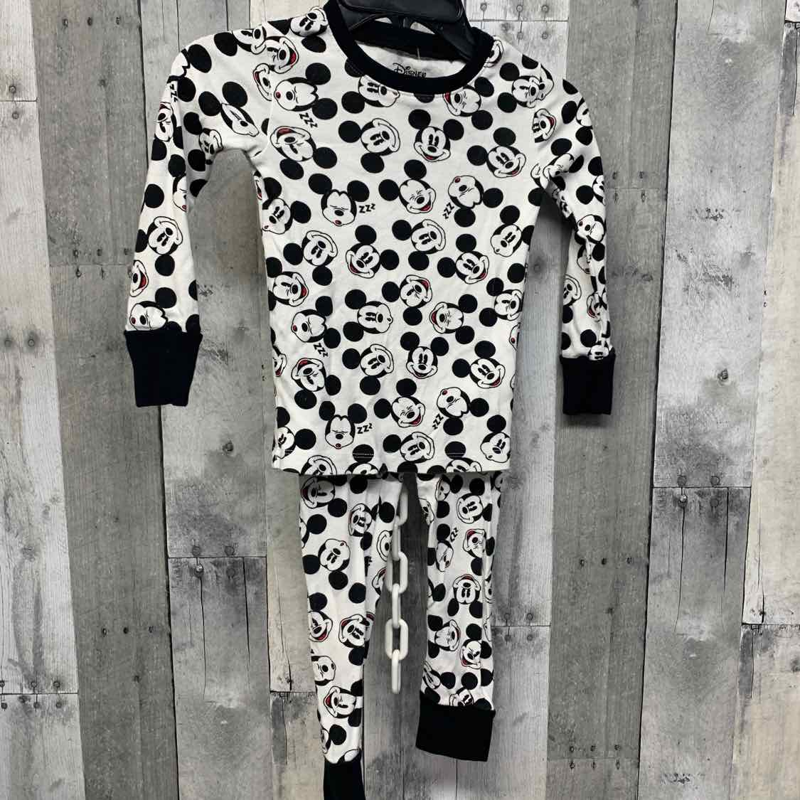 Size 4/5 White/Black Disney 2pc PJs