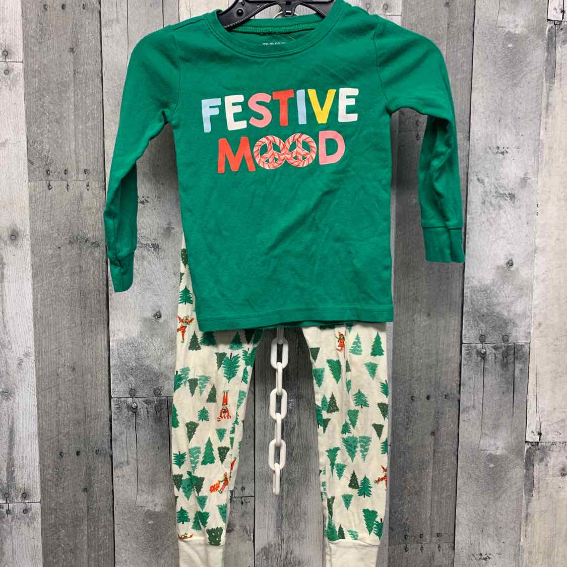 Size 4T Green/White Old Navy 2pc PJs