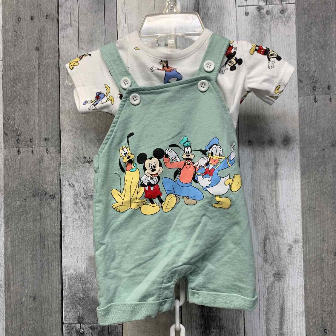Size 0-3 Months Green/White Disney Shirt/Shorts - OodlesCB