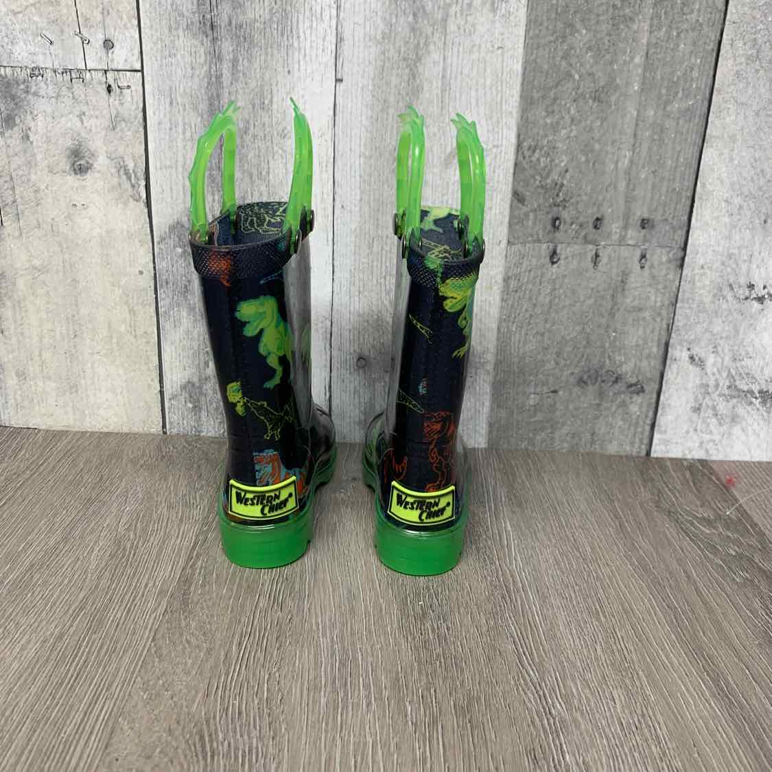 Size 5 Navy/Green B Brand Boots