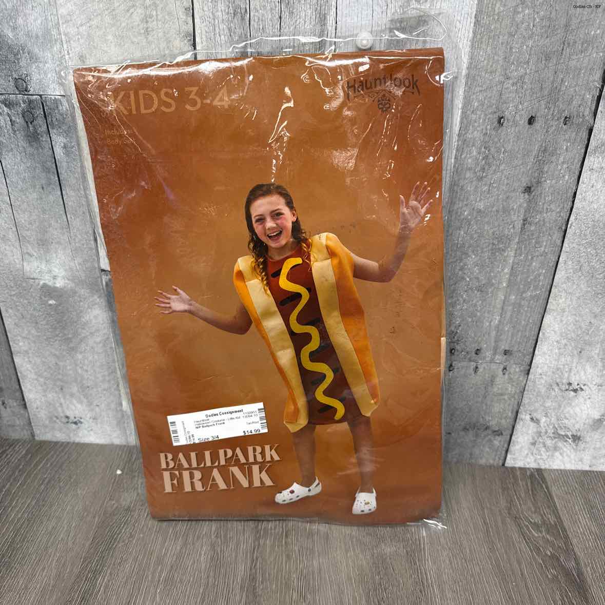 Hauntlook Tan/Red Size 3/4 Halloween Costume - Little Kid