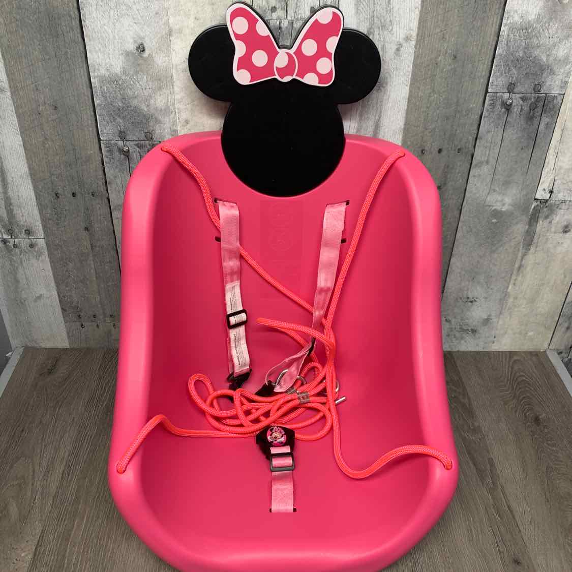 Delta Pink/Black Swing