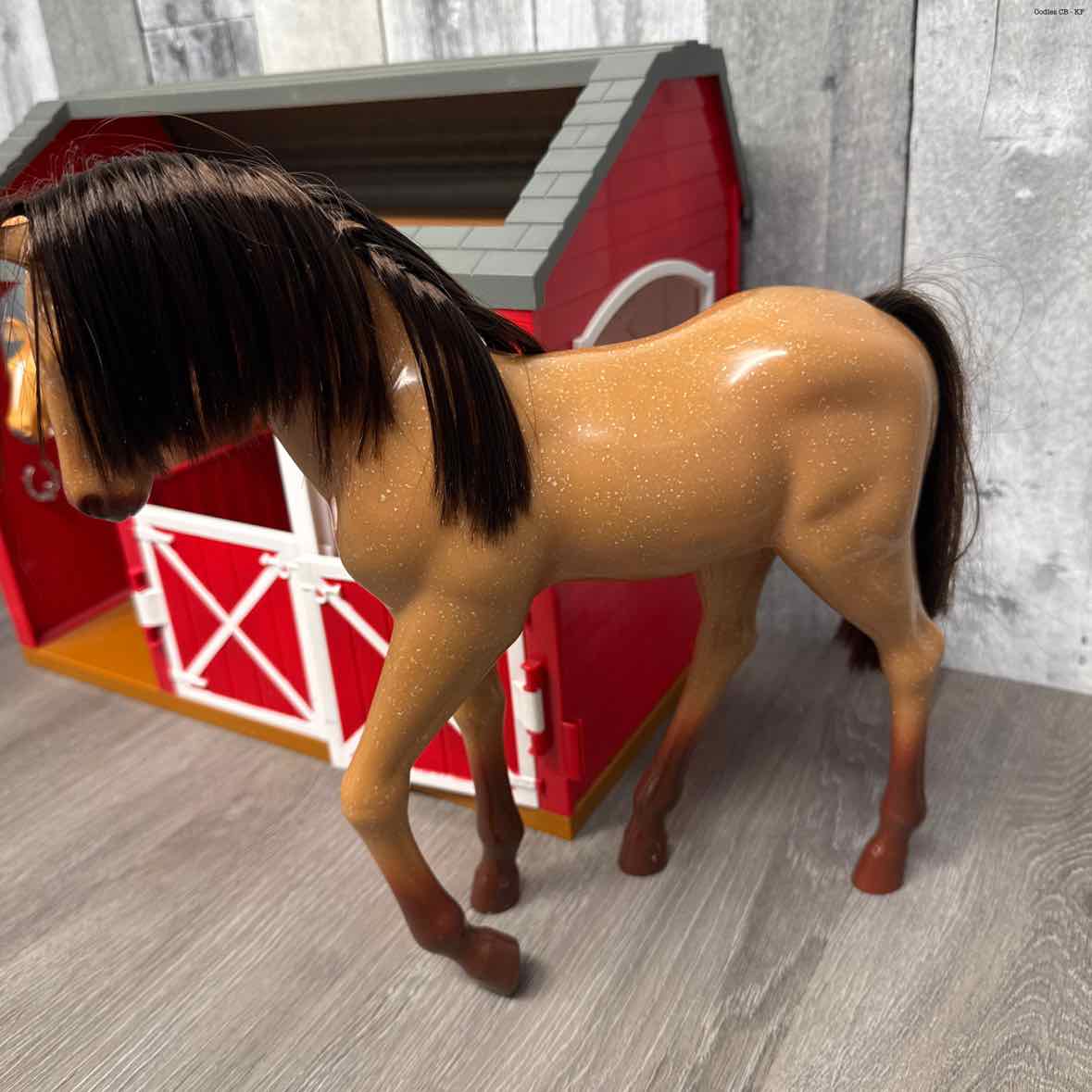 Generic Red/Brown Animal Playset