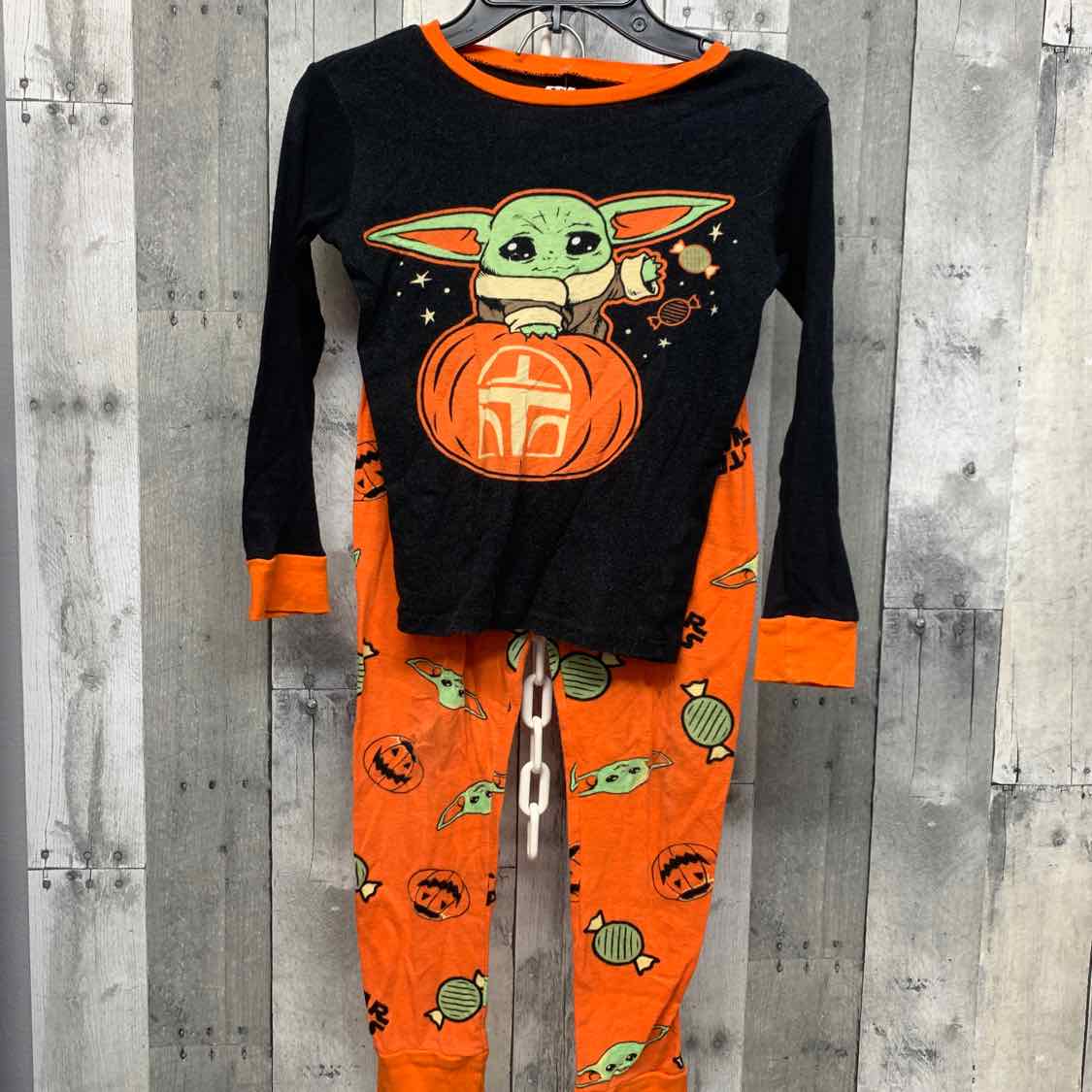 Size 9 Black/Orange Star Wars 2pc PJs