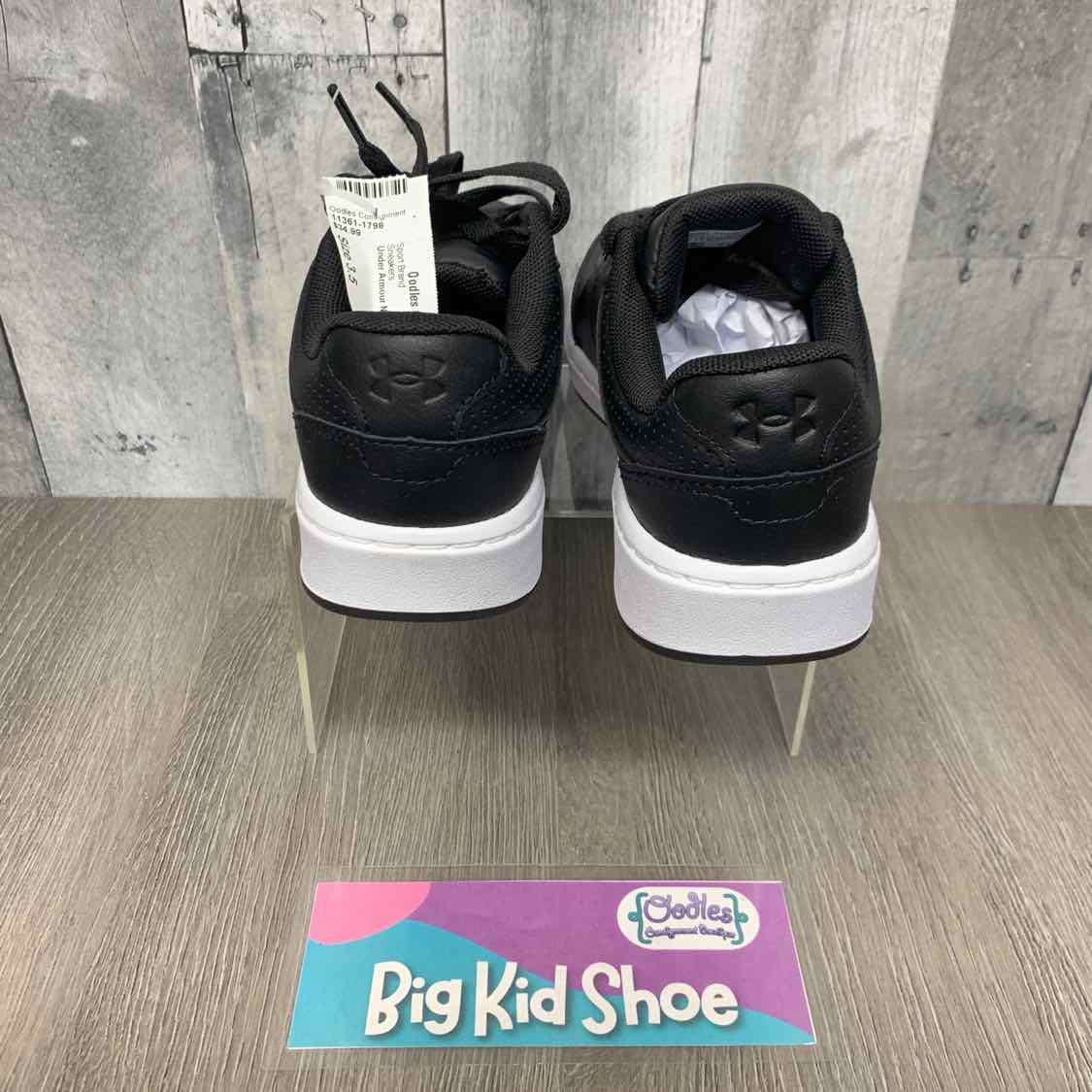 Size 3.5 Black/White Sport Brand Sneakers