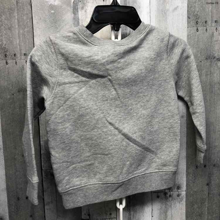 Size 4 Gray Gap Sweat Shirt