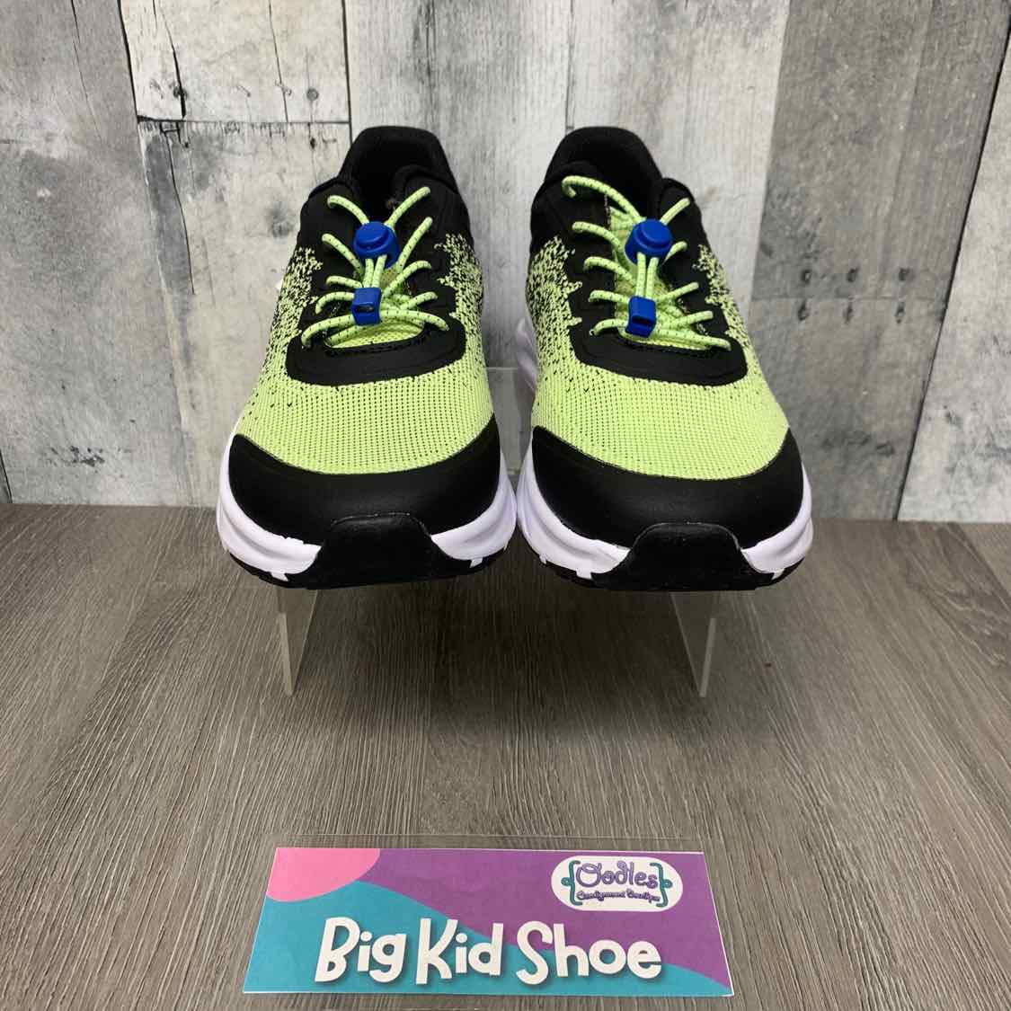Size 5 Black/Green Athletic Works Sneakers