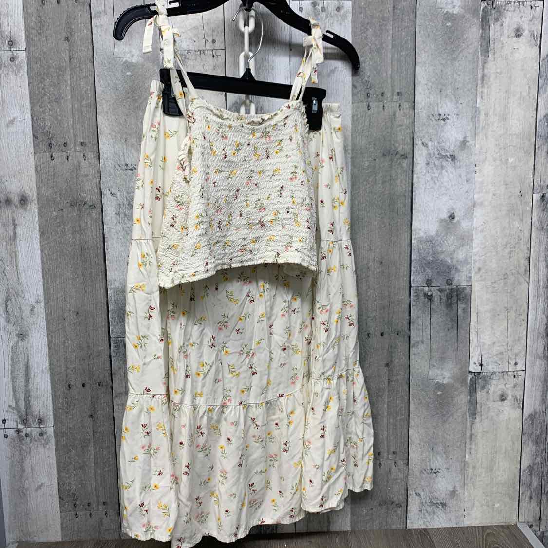 Size 14 White Floral Print Children's Place Shirt/Skirt