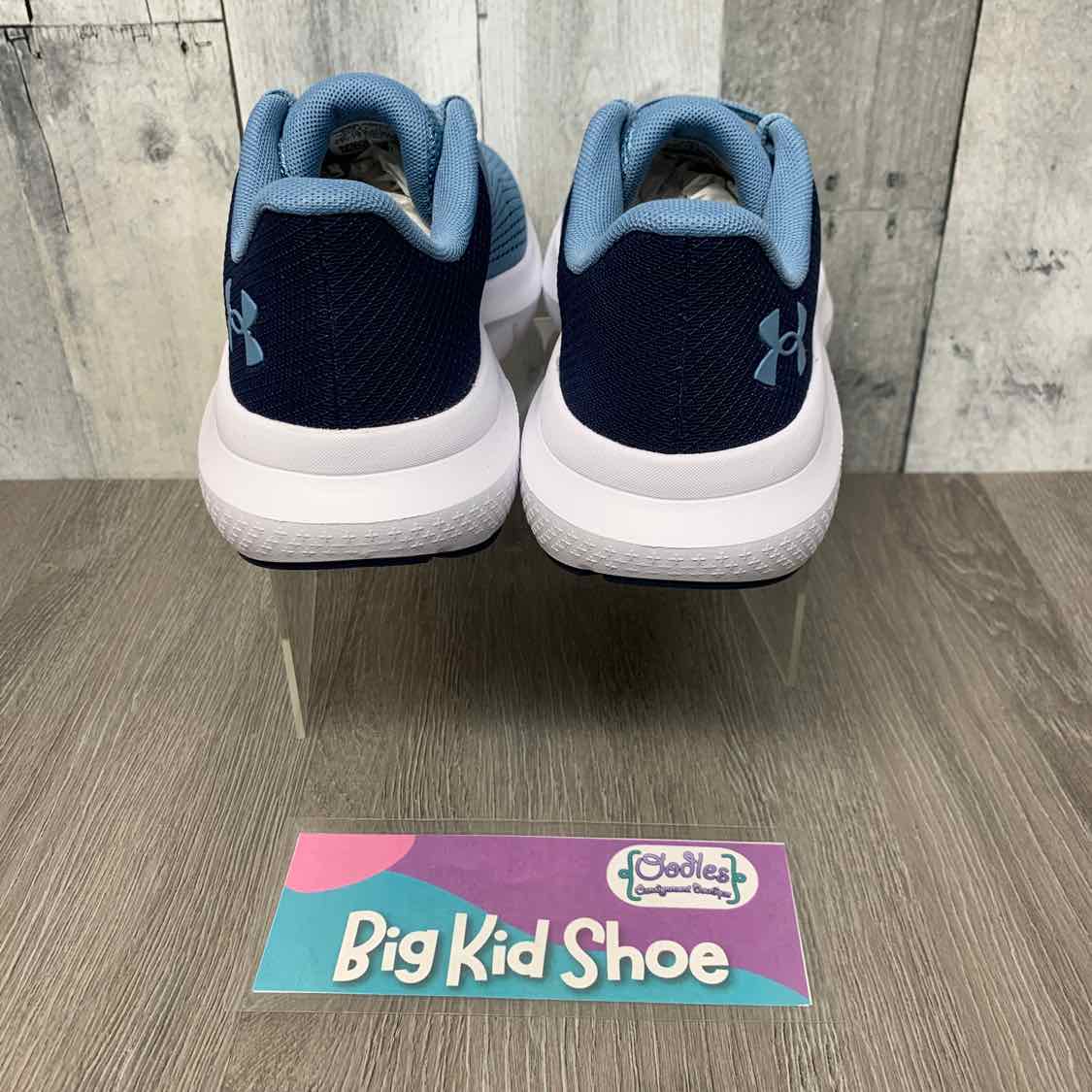 Size 5.5 Blue/Navy Sport Brand Sneakers