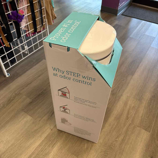 Munchkin White Diaper Disposal