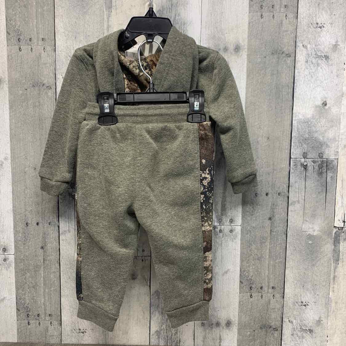 Size 24 Months Green Bass Pro Shop Sweats - 2pc
