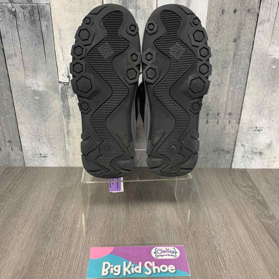 Size 4 Gray/Brown All in Motion Snow Boots
