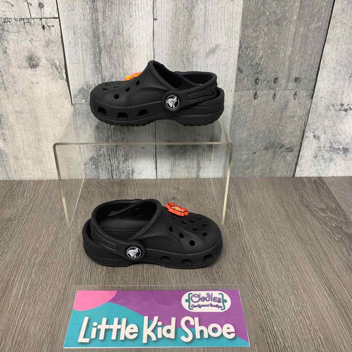 Size 6 Black Crocs Water Shoes