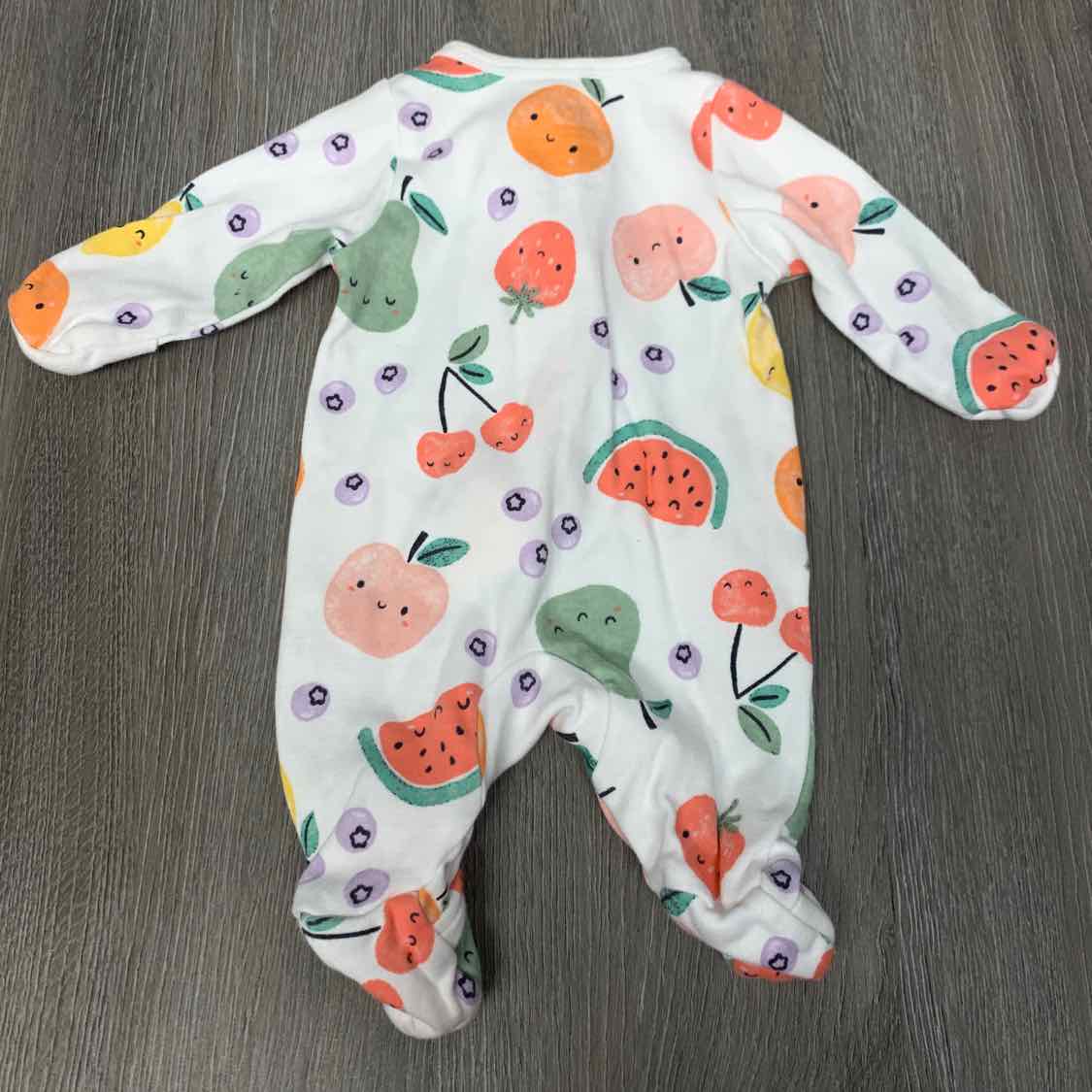 Size Preemie White Graphic Wonder Nation Footy PJs