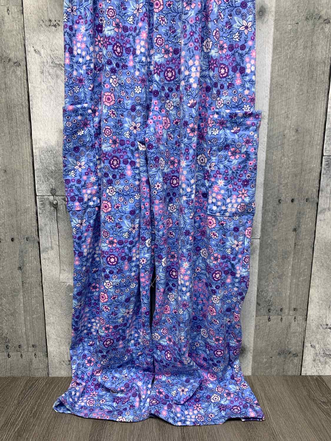 Size 10 Blue Floral Print B Brand Romper - OodlesCB