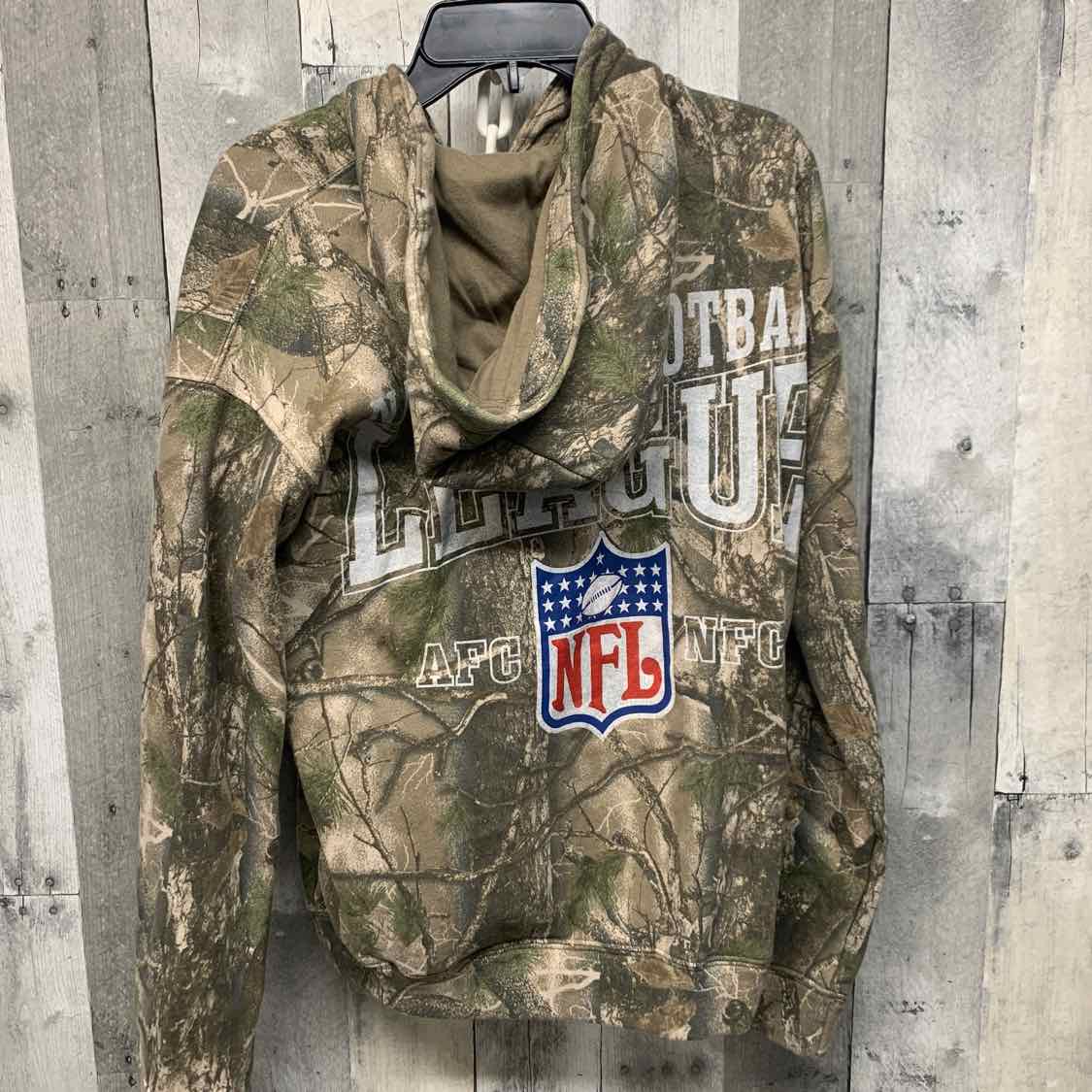 Size 15/16 Green Camo NFL Light Jacket