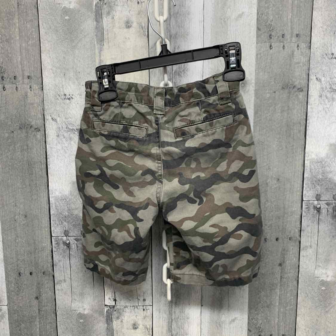 Size 5 Green Camo Hawk Shorts
