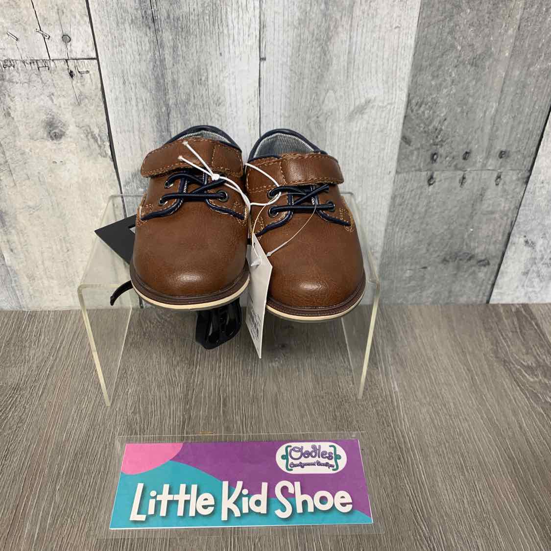 Size 5 Brown/Navy Jumping Beans Dress Shoes