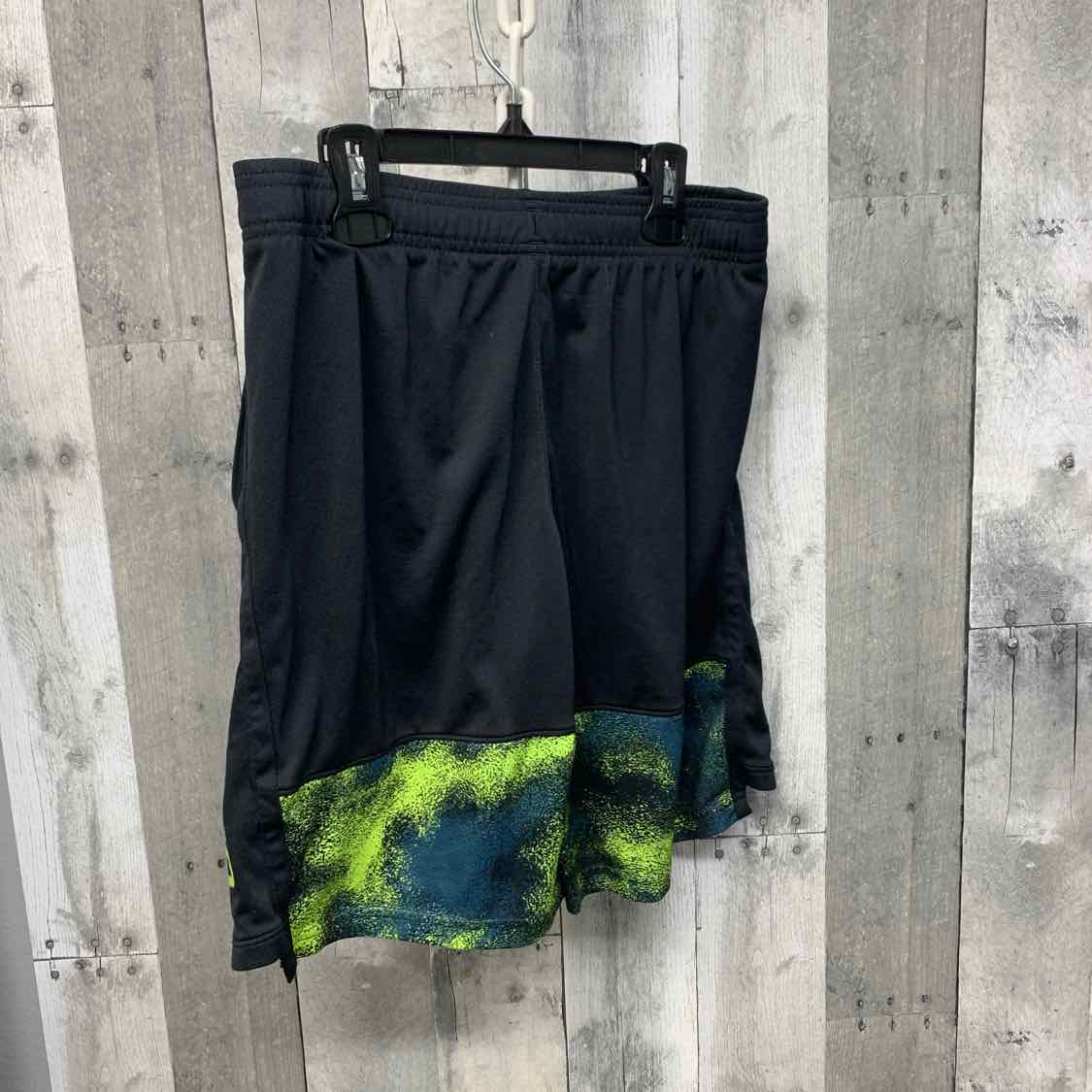 Size XLarge Black/Green Sport Brand Shorts - Athletic