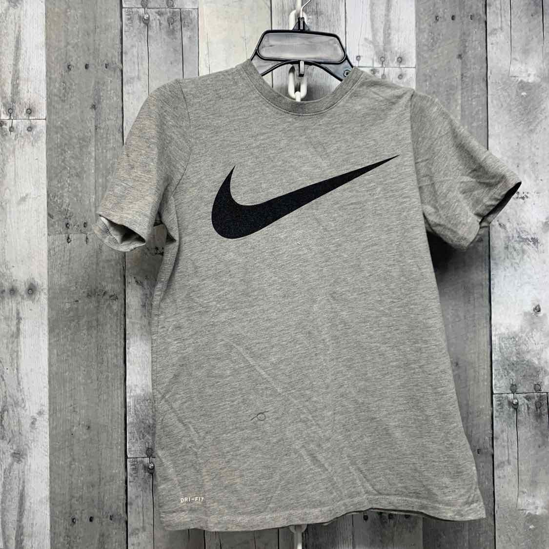 Size Medium Gray Sport Brand T Shirt