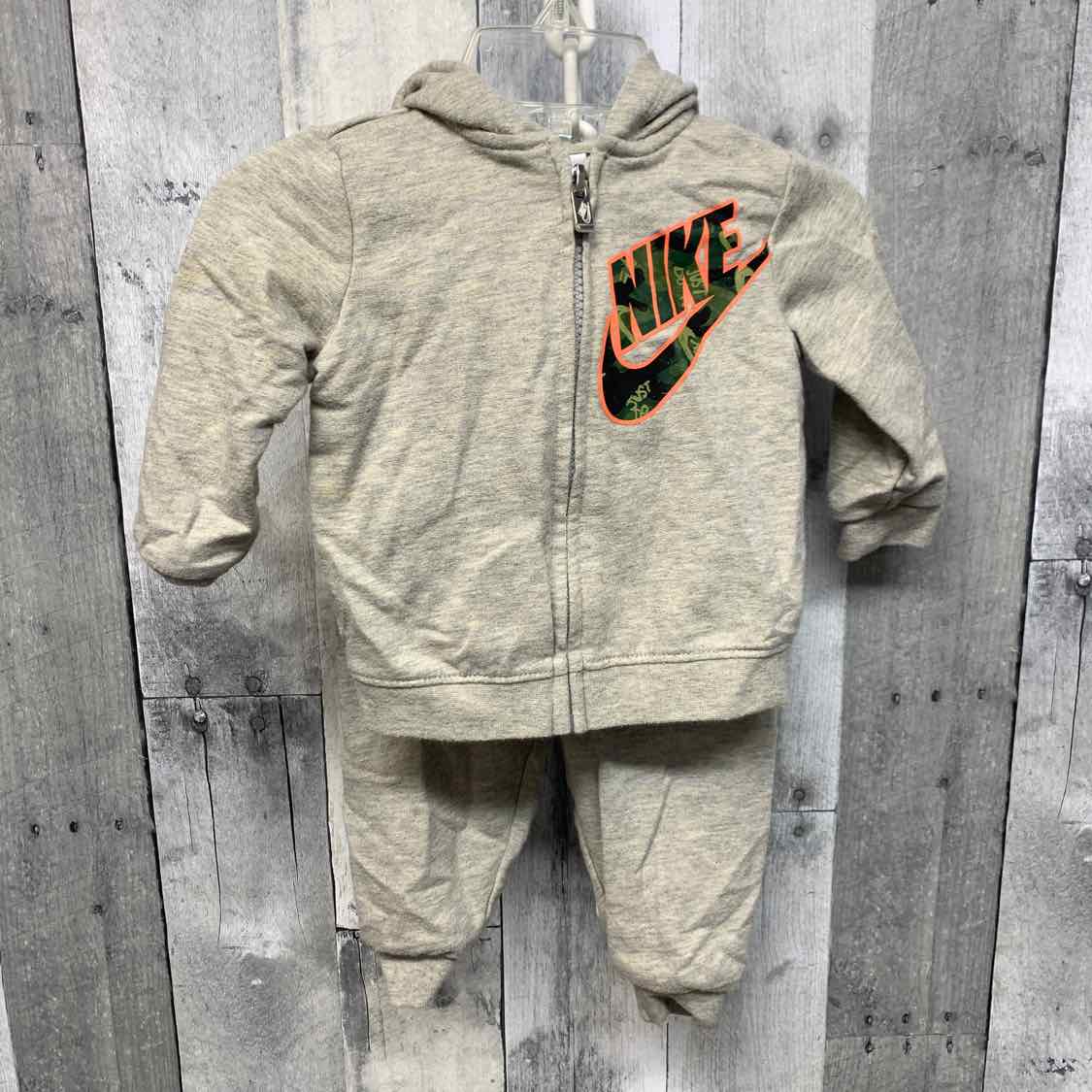 Size 6 Months Tan Graphic Sport Brand Jacket/Pants