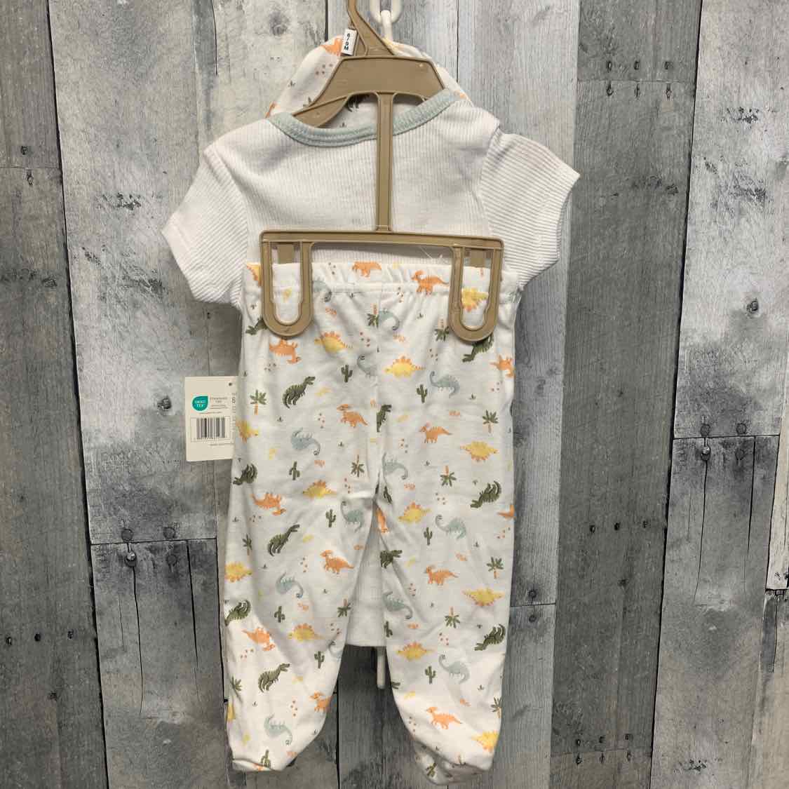 Size 6-9 Months White/Green B Brand Shirt/Pants