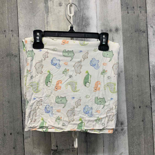 Generic White/Green Dinosaurs Blanket