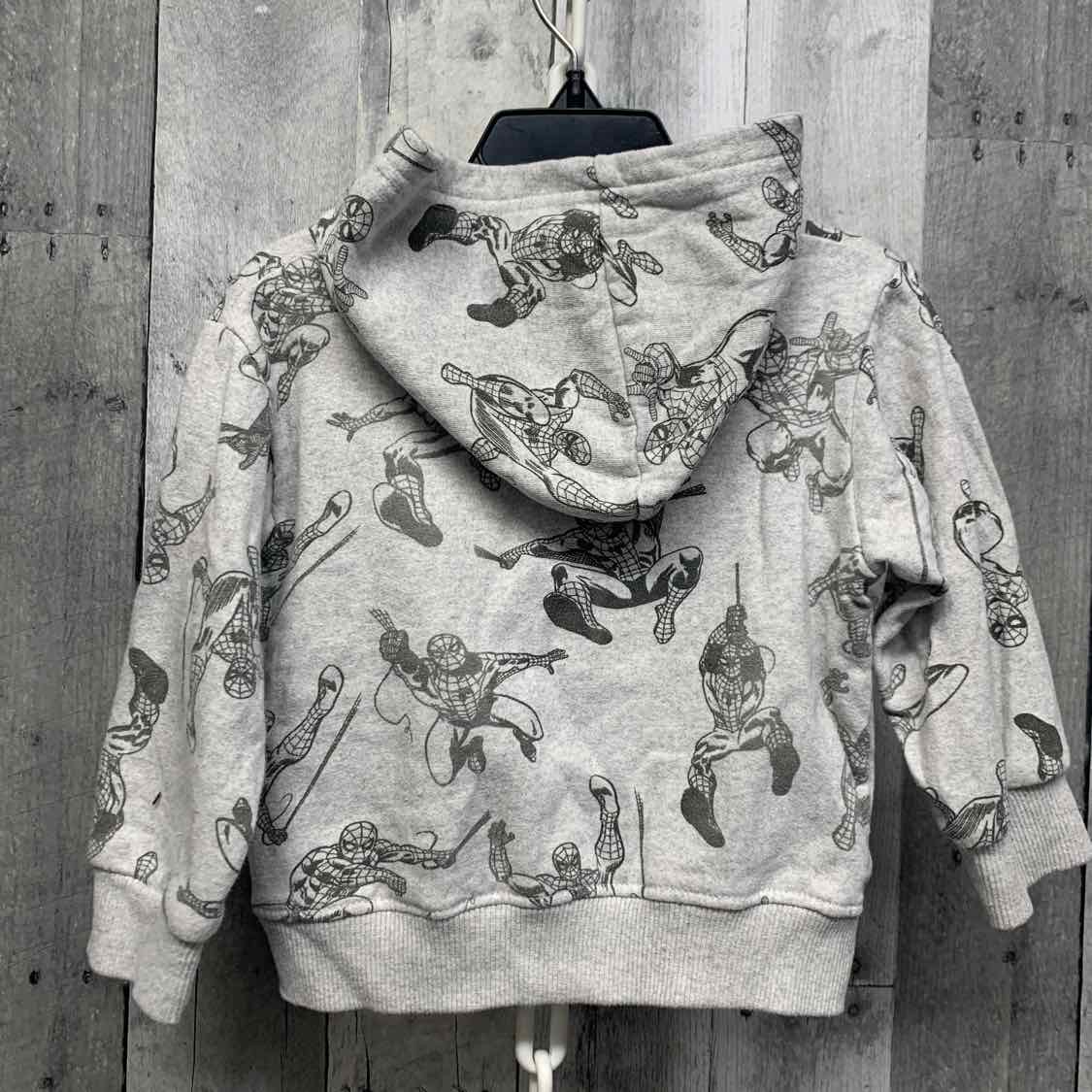 Size 2T Gray Print Marvel Pull Over