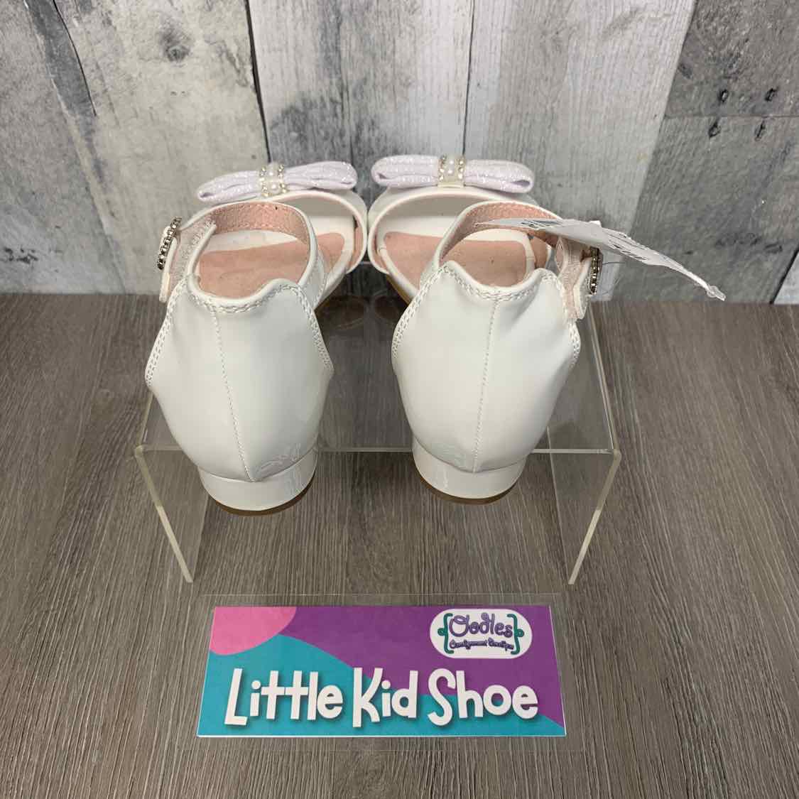 Size 11 White B Brand Dress Shoes