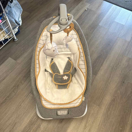 Ingenuity Gray/White Rocker