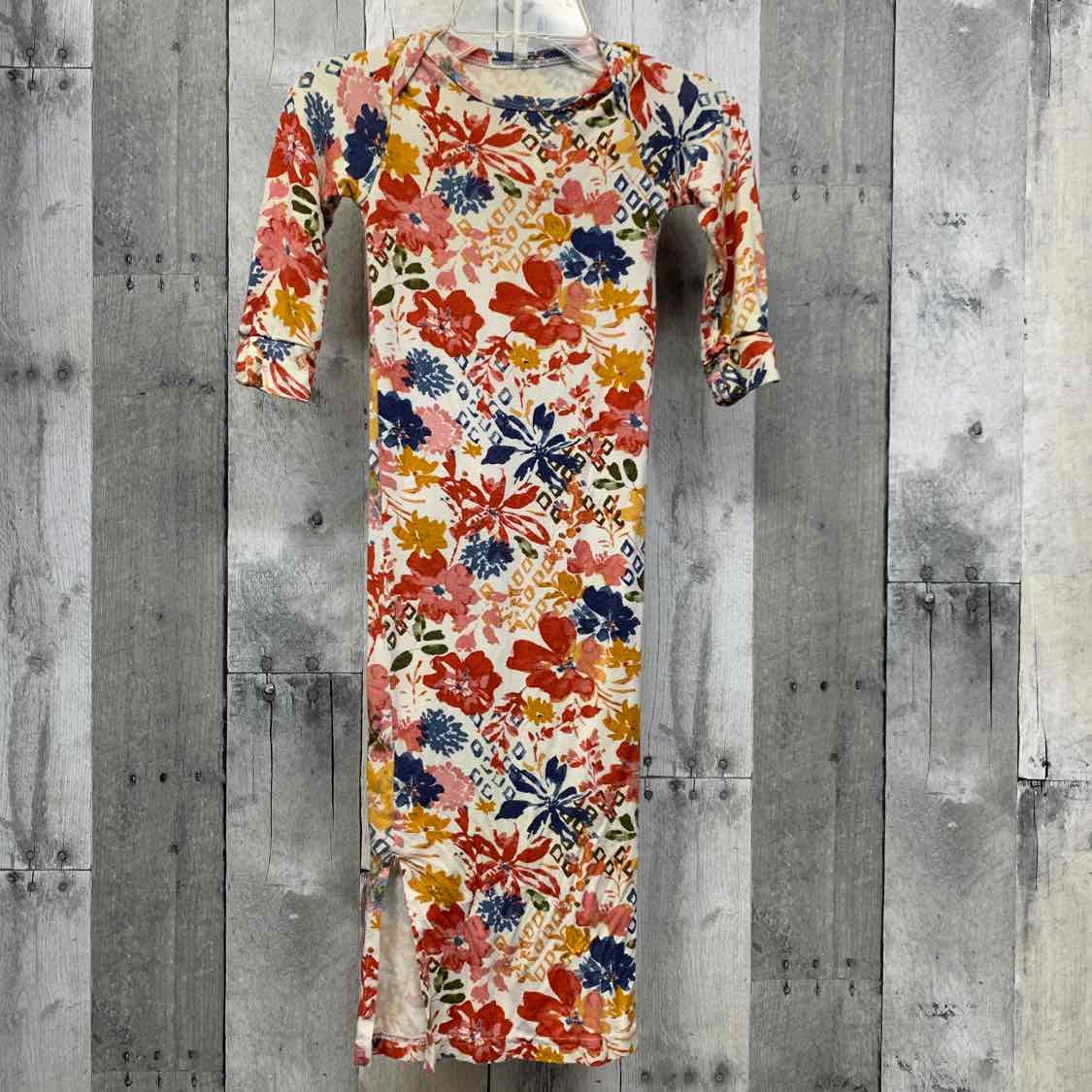 Size 0-3 Months Ivory Print Name Brand Layette