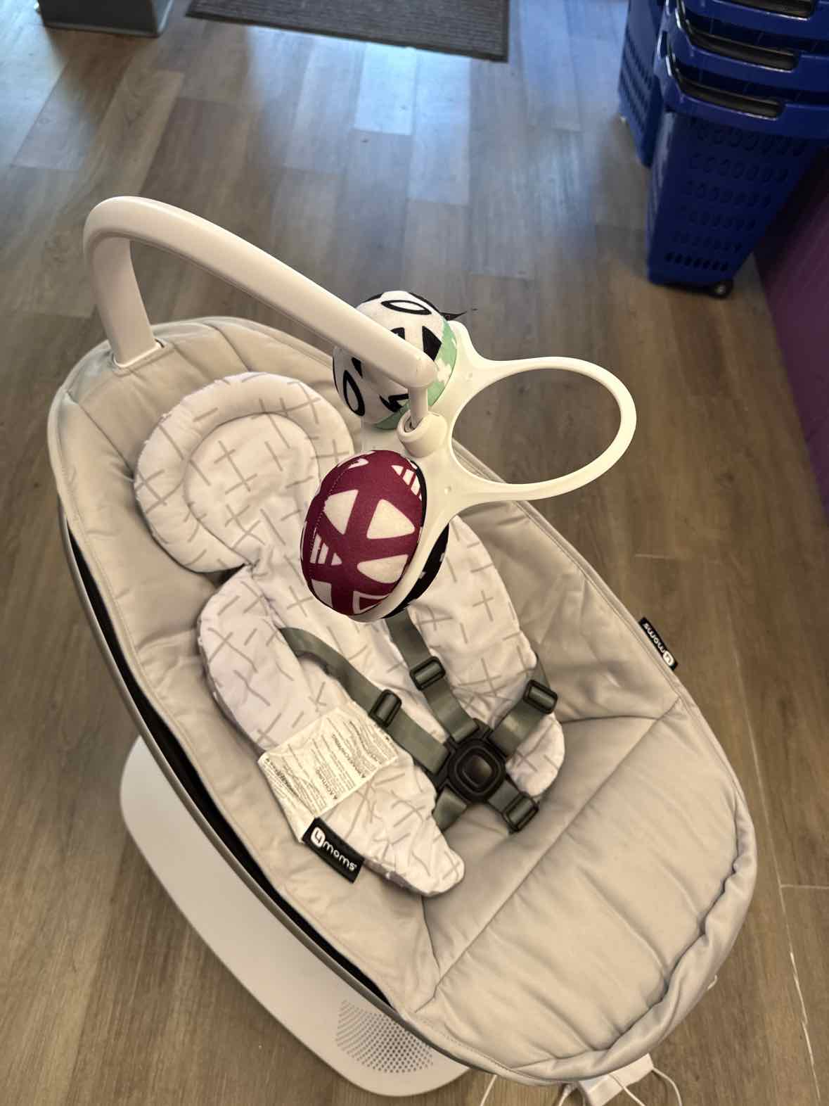 4Moms Gray/Black Swing w/ Pwr Plug