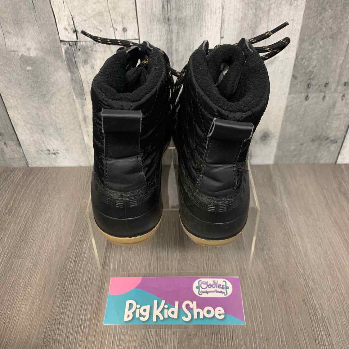 Size 7 Black Magellan Outdoors Boots