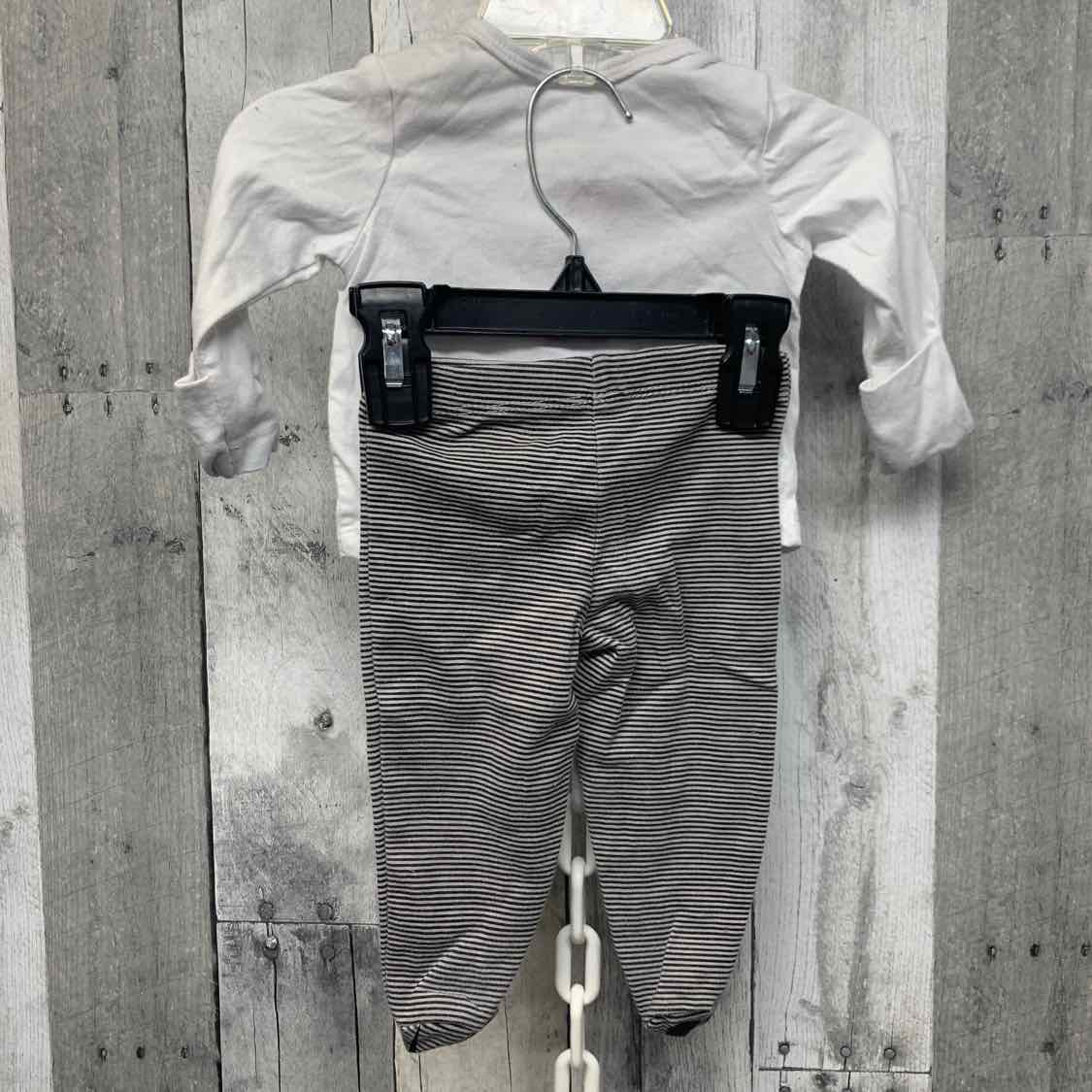 Size 3 Months White/Black Sport Brand Shirt/Pants