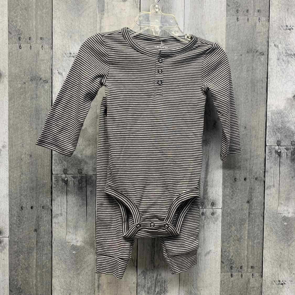 Size 9 Months Gray Striped Carter's Shirt/Pants
