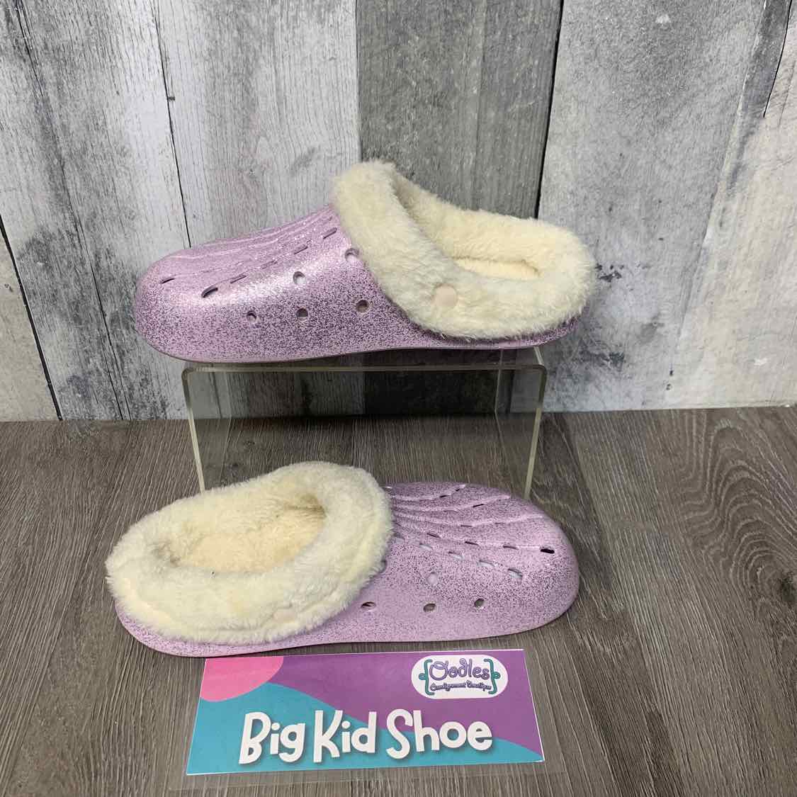 Size 2 Purple/Ivory Extremely Me Loafers