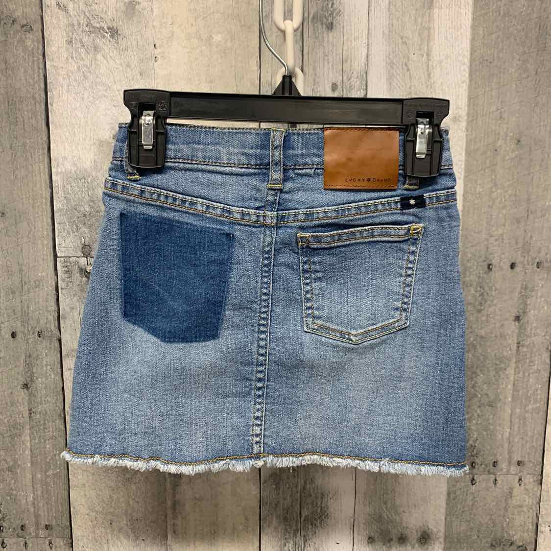 Size 6 Denim Lucky Brand Skirt - OodlesCB