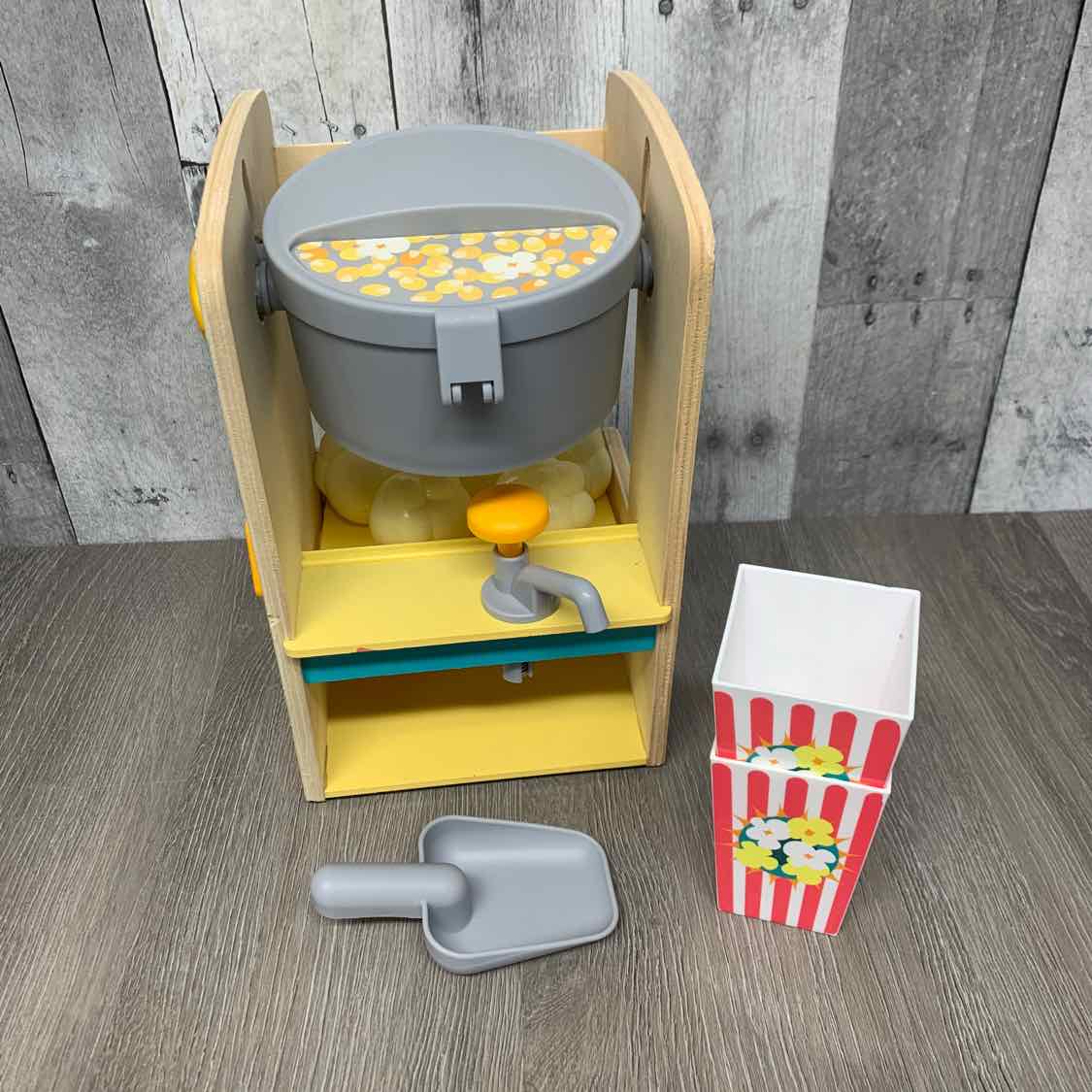 Melissa & Doug Wooden Cooking Toy