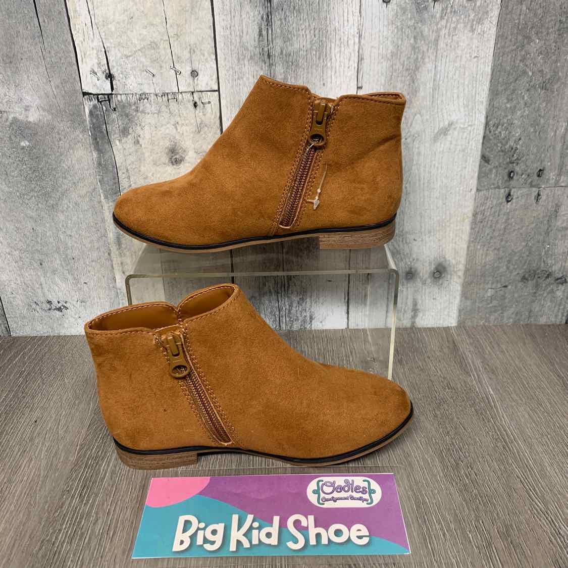 Size 13 Brown Cat & Jack Boots