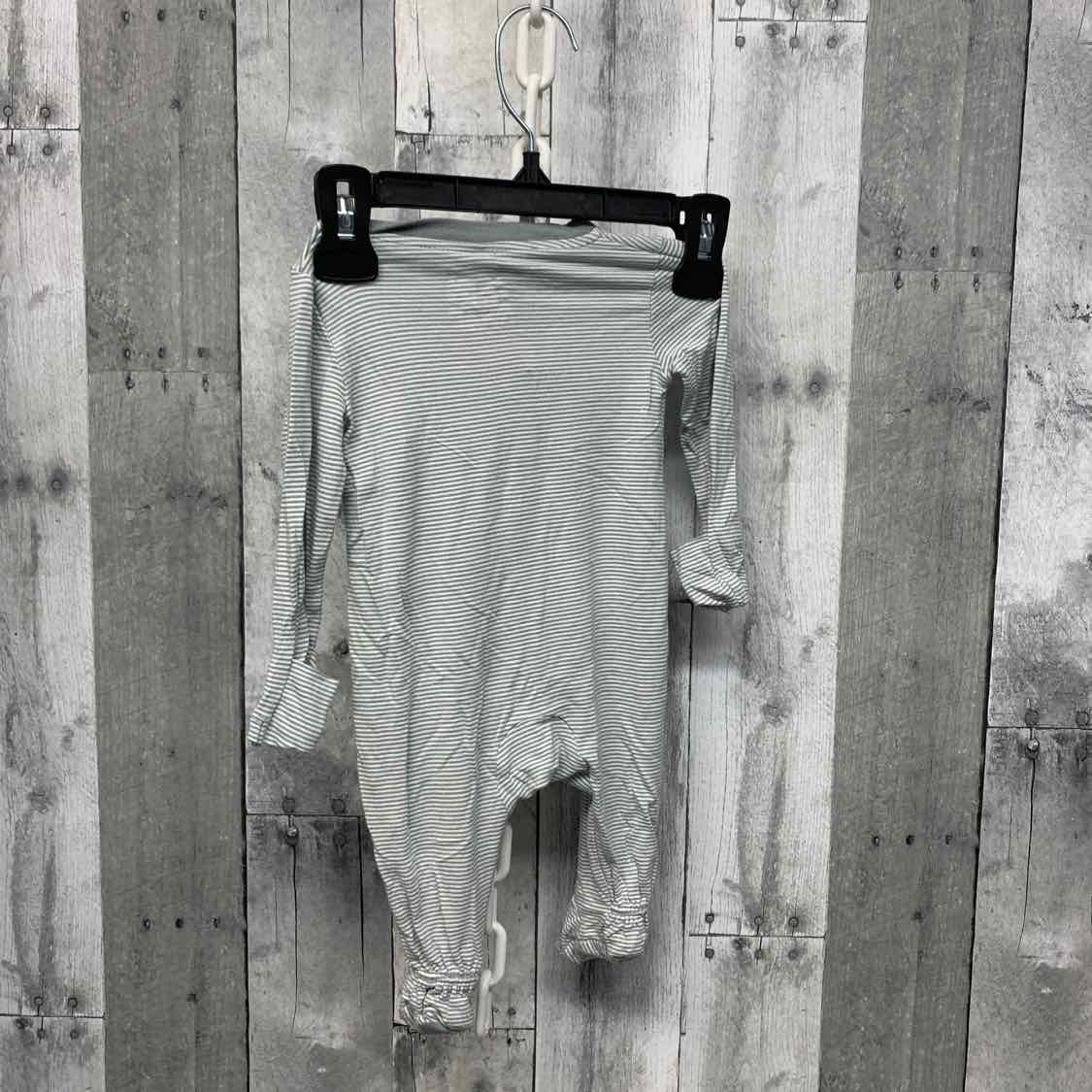 Size 3 Months Gray/White Sport Brand Footy PJs