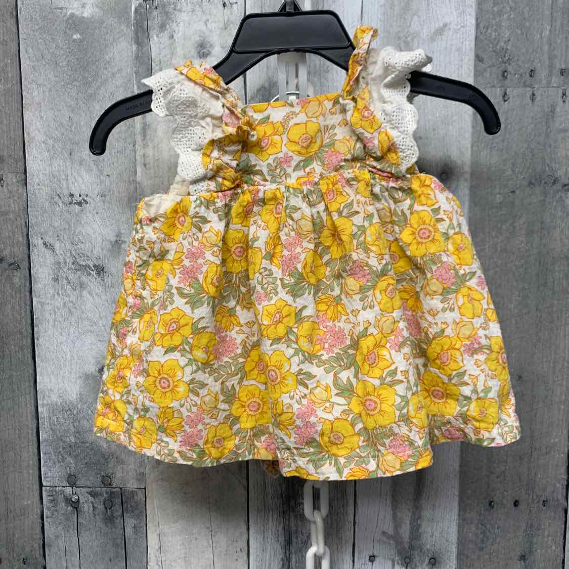 Size 6-9 Months Yellow Floral Print B Brand Shirt/Shorts