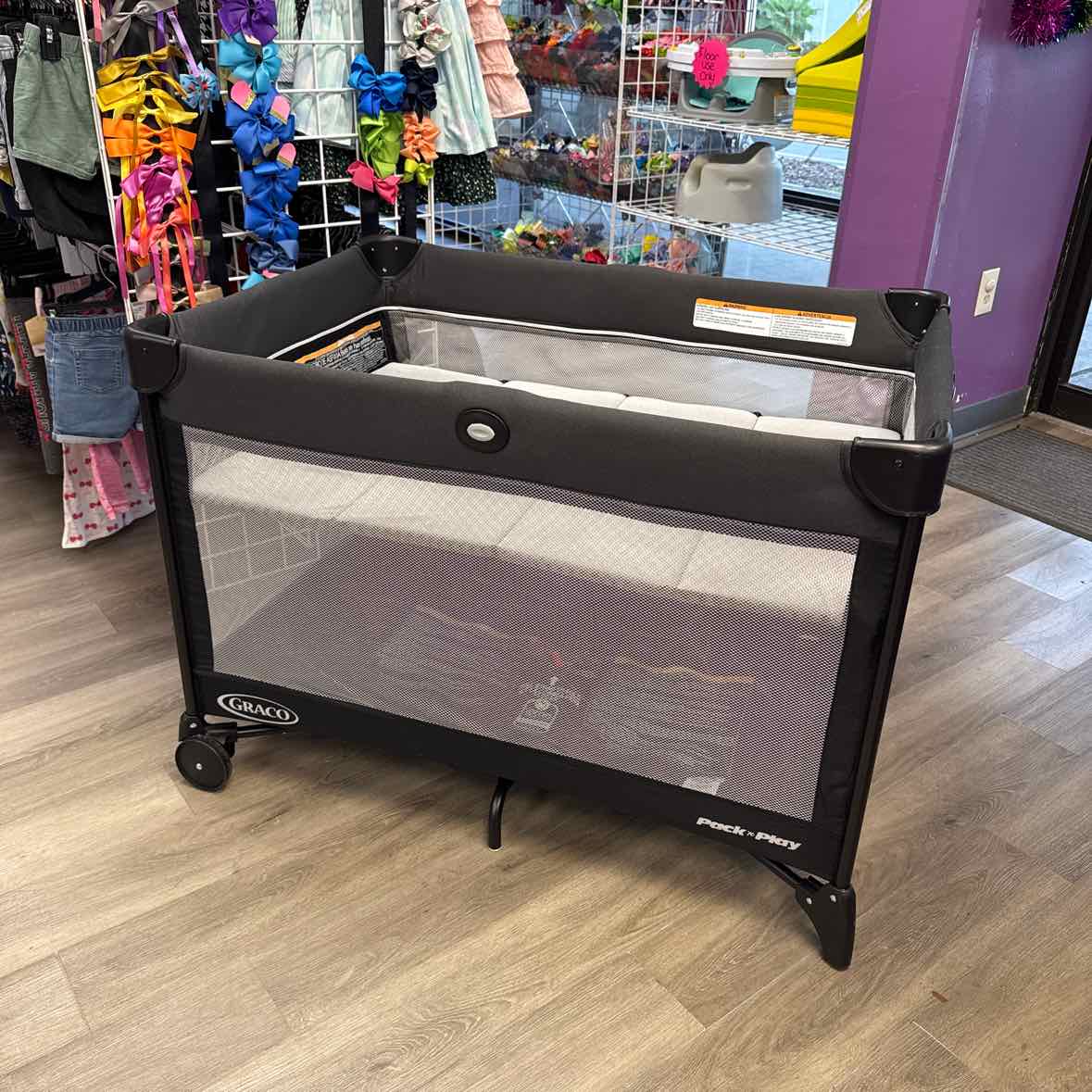 Graco Black/Gray Pack N Play