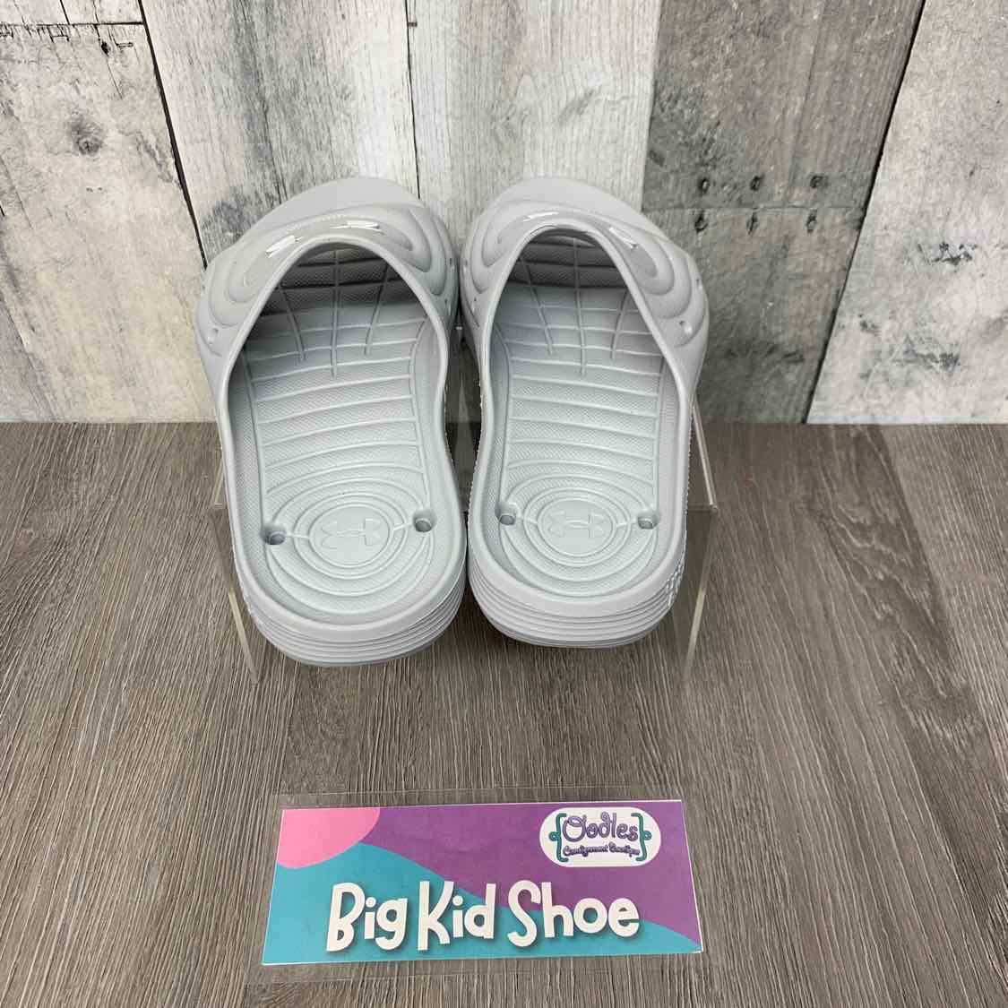 Size 3 Gray/White Sport Brand Sandals