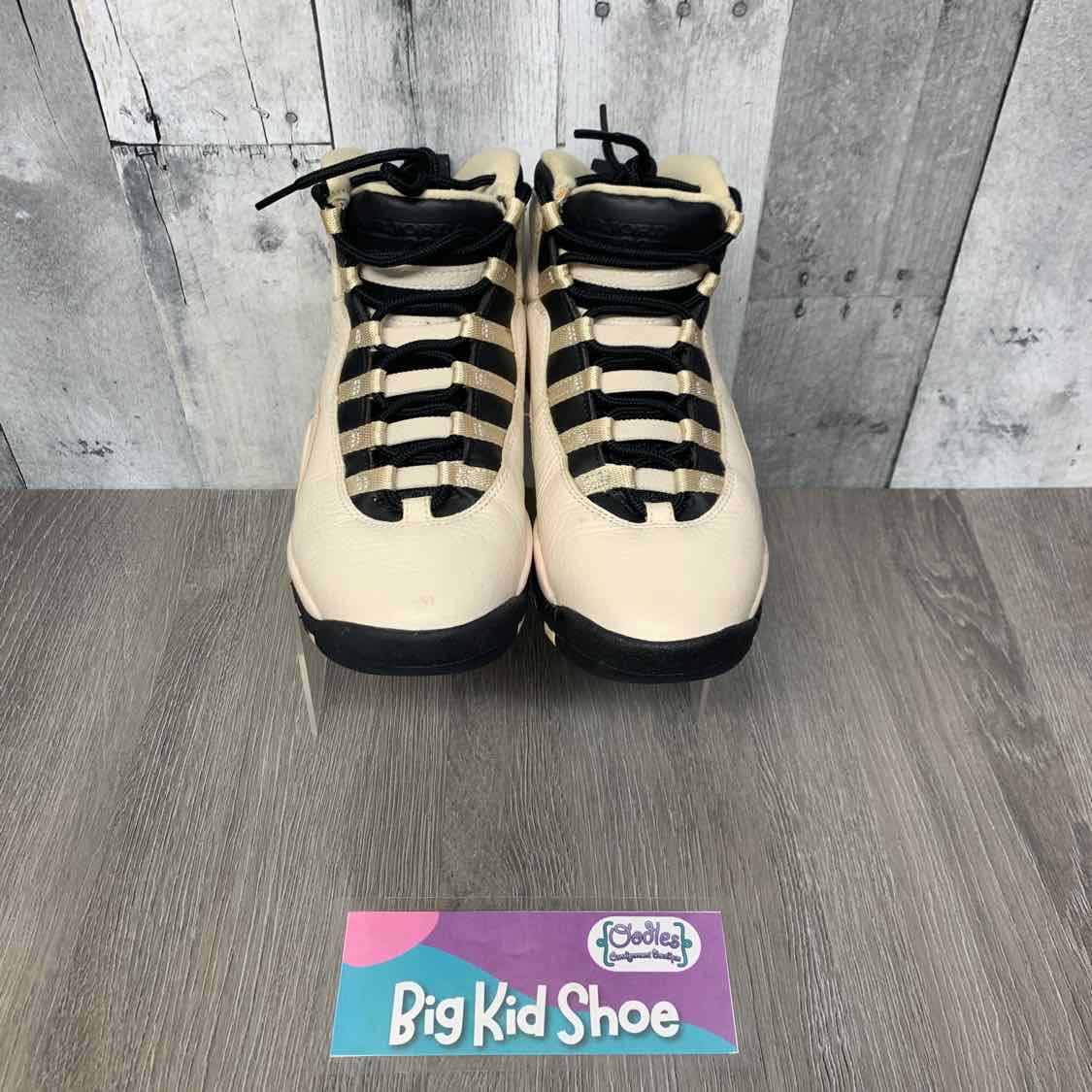 Size 4.5 Tan/Black Sport Brand Sneakers
