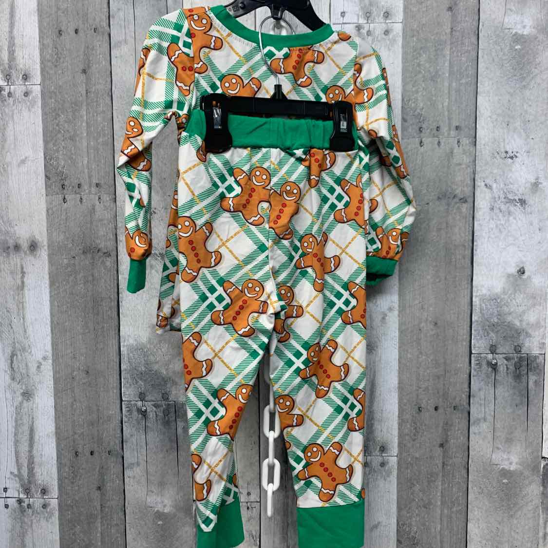 Size 2T White/Green Holiday Brands 2pc PJs