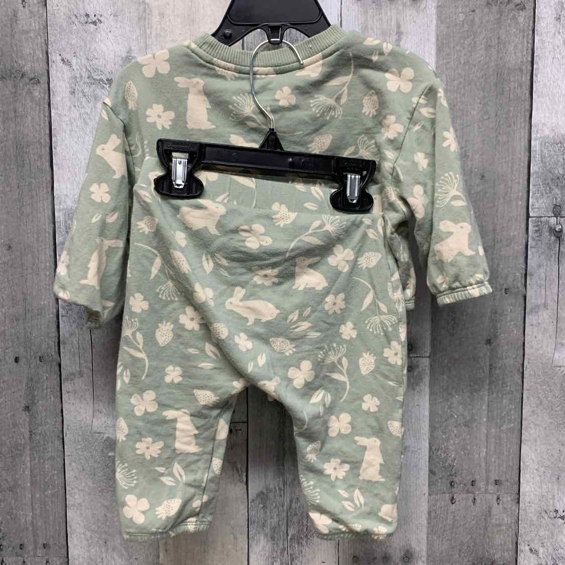 Size 6-9 Months Green Print Cloud Island Shirt/Pants