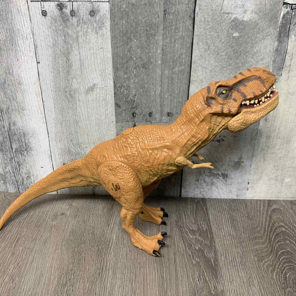 Jurassic Park Brown/Tan Dino