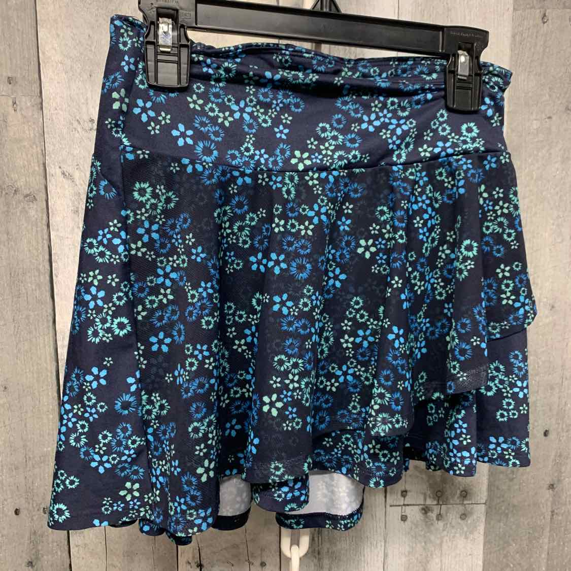Size 10/12 Navy Floral All in Motion Skirt