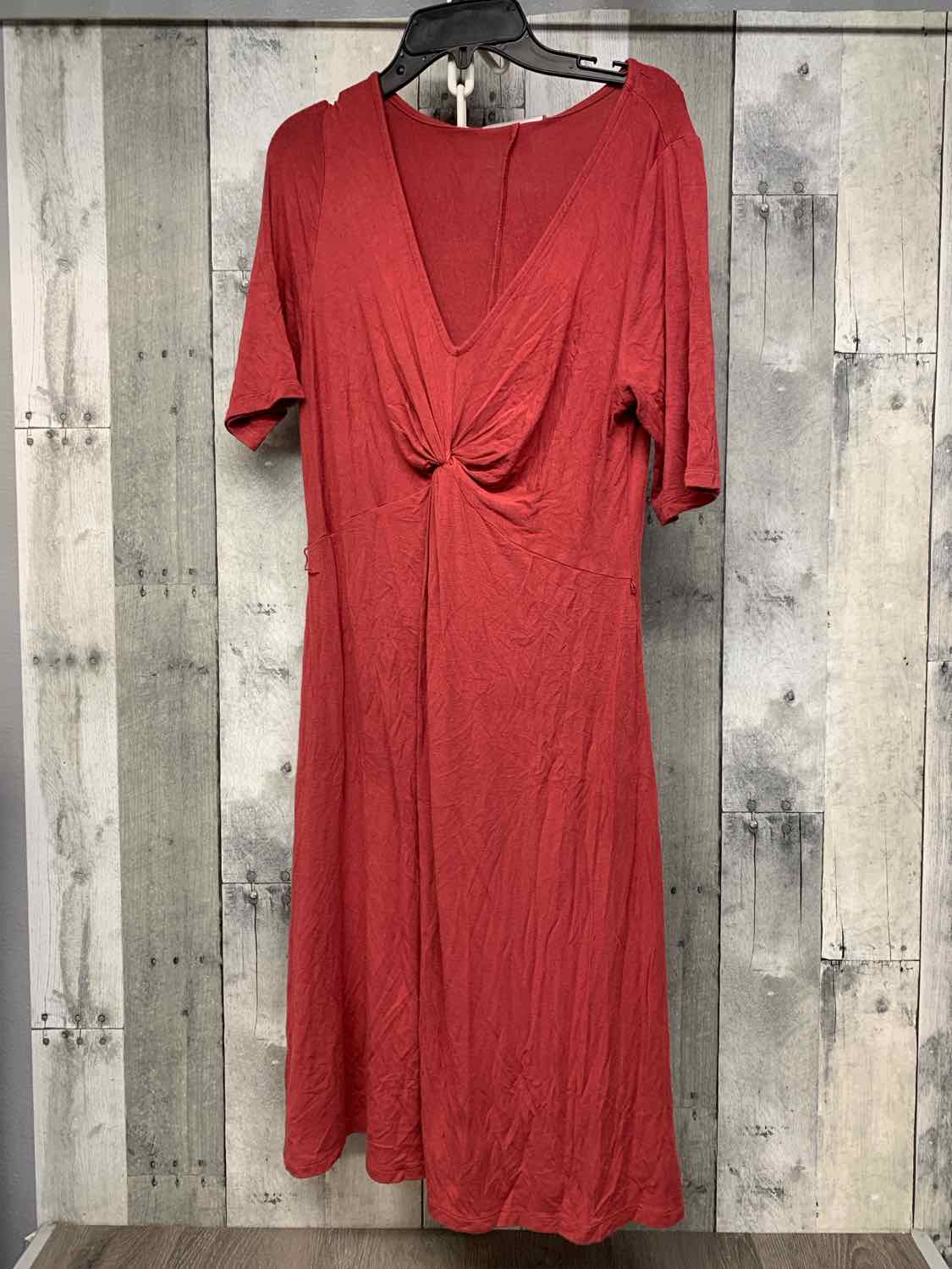 Size M Red Motherhood Dress - Short Sleeve